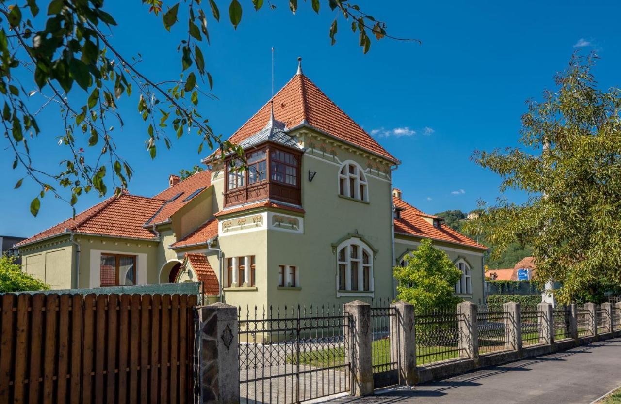 Clasic Haus Sighisoara Ngoại thất bức ảnh